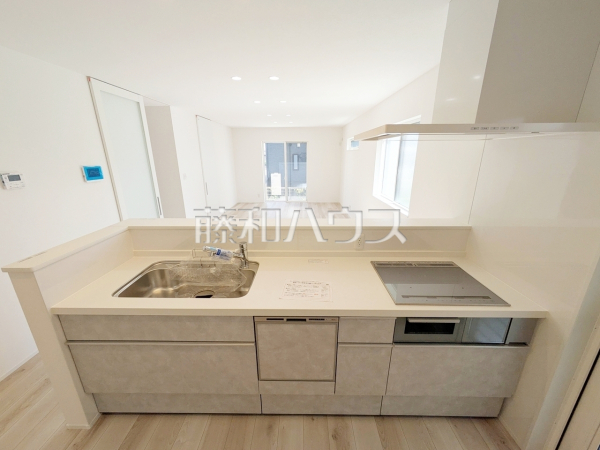 キッチン　【小牧市応時４丁目】