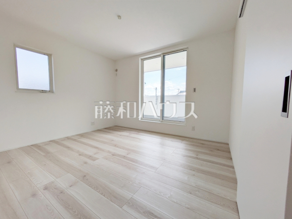 居室　【小牧市応時４丁目】