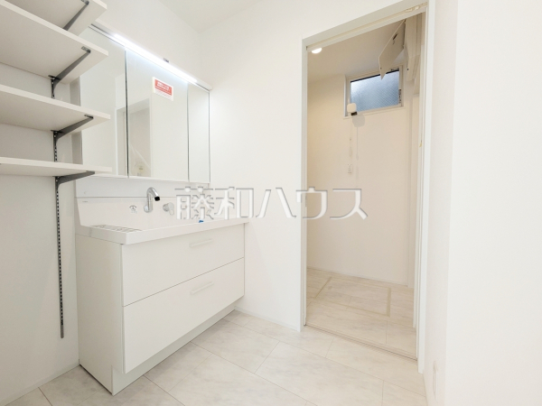 洗面室　【小牧市応時４丁目】