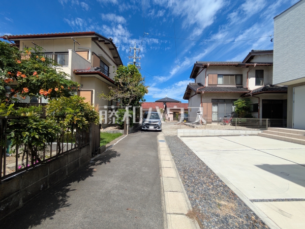接道状況および現場風景　【小牧市応時４丁目】