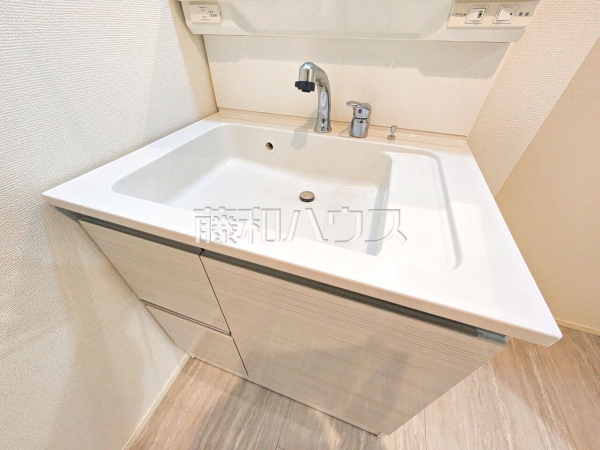 1号棟　洗面室　【所沢市けやき台１丁目】