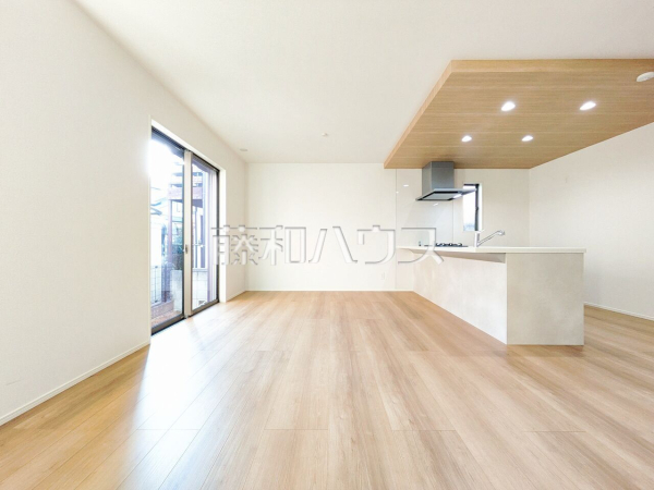 1号棟　リビング　【所沢市けやき台１丁目】