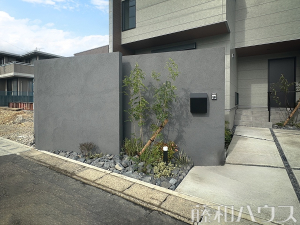 玄関まわり　【春日井市東野町５丁目】