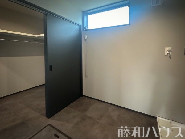 ランドリールーム　【春日井市東野町５丁目】