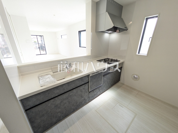 1号棟　キッチン　【名古屋市北区川中町】