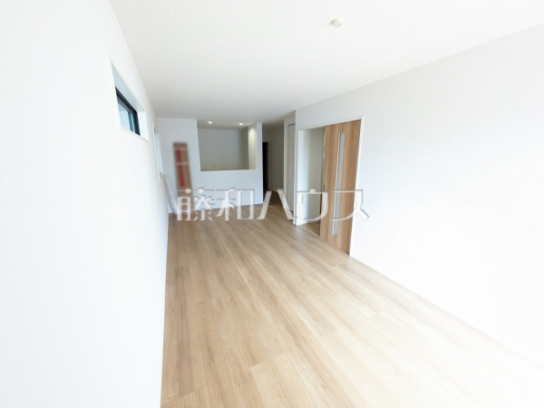 2号棟　リビング　【名古屋市北区川中町】