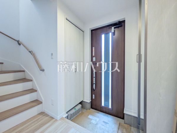 玄関ホール　【立川市一番町１丁目】