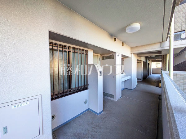共用部廊下　【グリーンコーポ豊田】