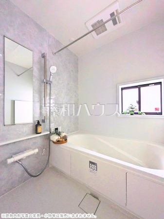 2号棟　浴室　【与那原町字上与那原】