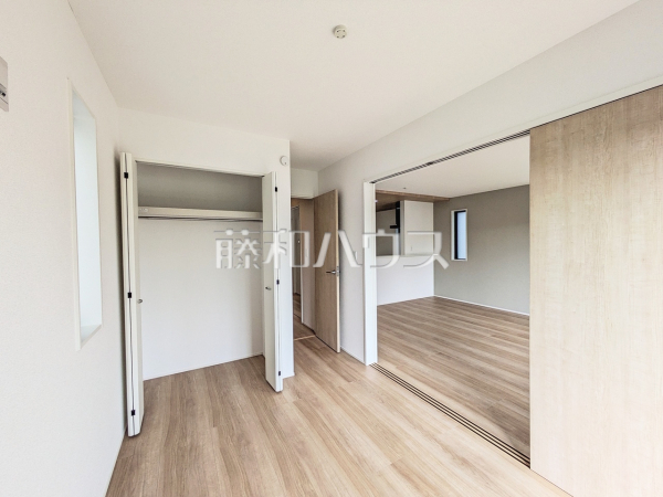 3号棟　居室　【与那原町字上与那原】