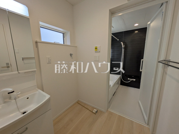 2号棟　洗面室　【春日井市岩成台９丁目】