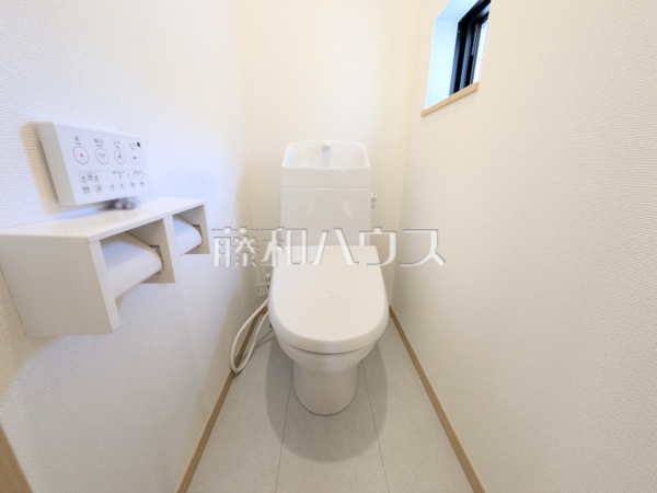 B号棟　トイレ　【府中市住吉町３丁目】