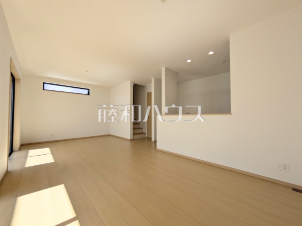 B号棟　リビング　【府中市住吉町３丁目】