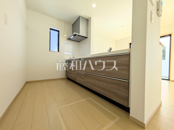 B号棟　キッチン　【府中市住吉町３丁目】