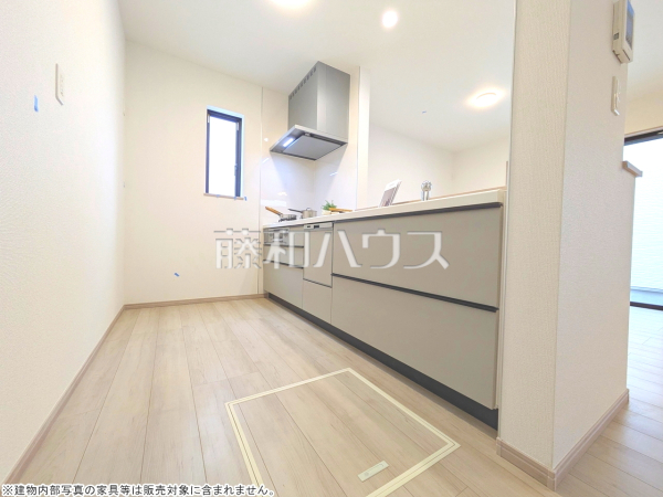 C号棟　キッチン　【府中市住吉町３丁目】