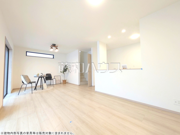 C号棟　リビング　【府中市住吉町３丁目】