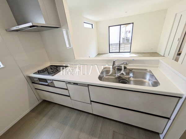 E号棟　キッチン　【府中市住吉町３丁目】