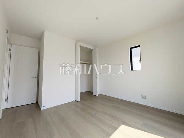 E号棟　居室　【府中市住吉町３丁目】