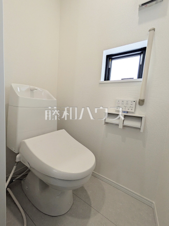 E号棟　トイレ　【府中市住吉町３丁目】