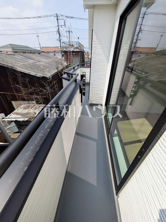 E号棟　バルコニー　【府中市住吉町３丁目】