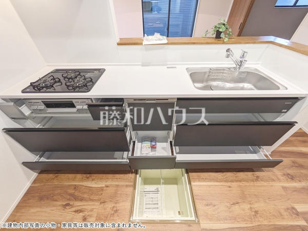 4号棟　キッチン　【福岡市東区三苫１丁目】