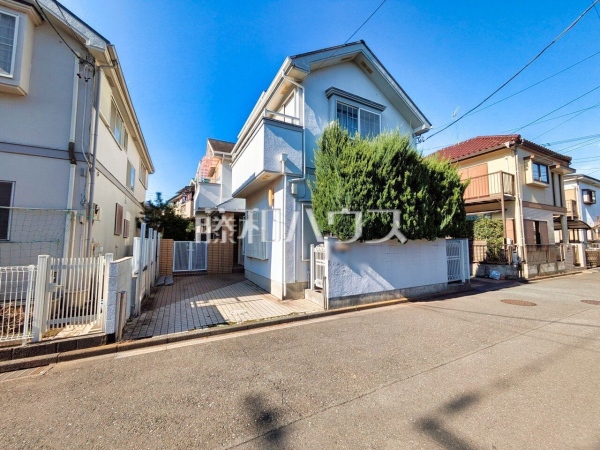 現地写真(現況：古屋有)　【東久留米市小山５丁目】 物件の事、諸費用の事など、小さな疑問もお気軽にご連絡・ご相談下さい。 