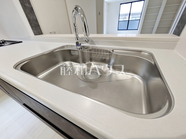 キッチン　【調布市西つつじケ丘１丁目】