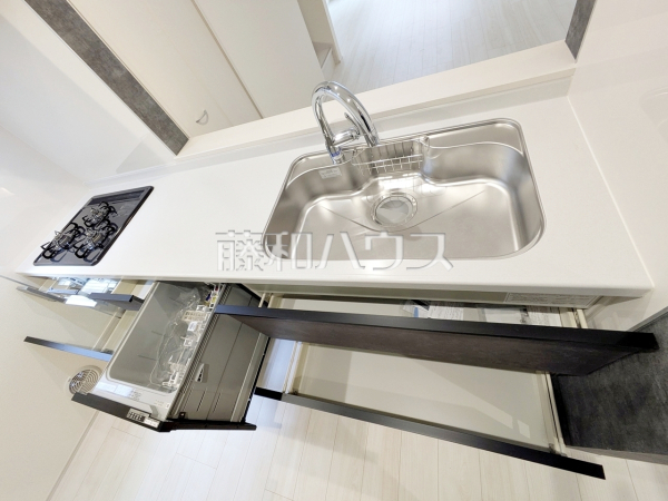 キッチン　【調布市西つつじケ丘１丁目】