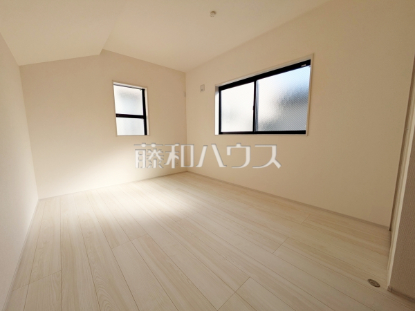 居室　【調布市西つつじケ丘１丁目】