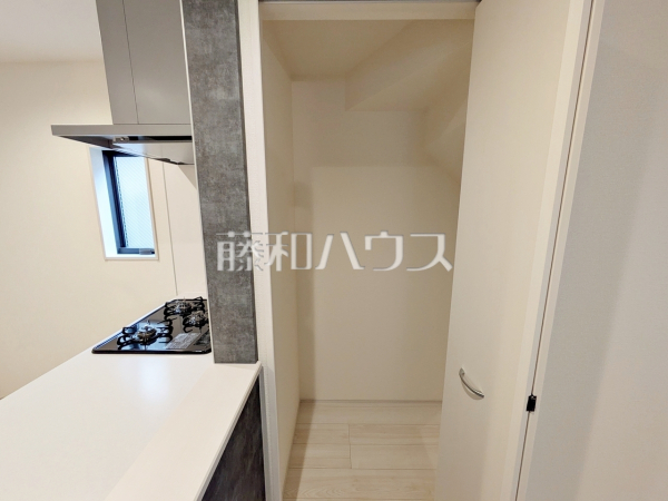 リビング収納【調布市西つつじケ丘１丁目】