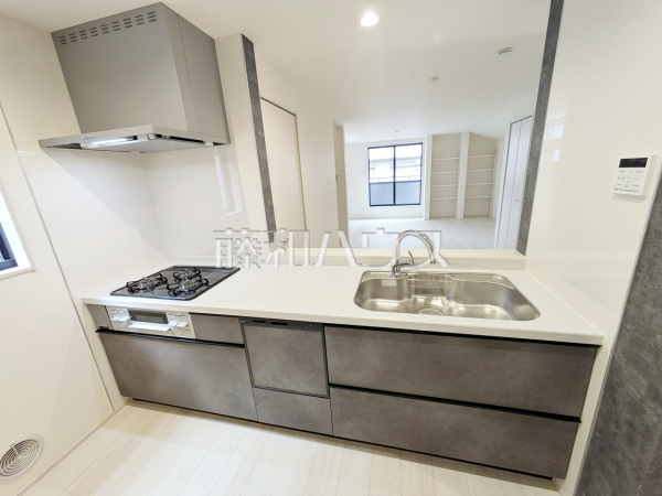 キッチン　【調布市西つつじケ丘１丁目】