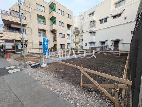 ≪2号棟　外観≫ 周辺環境はもちろん、日当たりなど、実際に行ってみないと分からないことも多くございます。営業担当がご案内いたしますので、お気軽にお問い合わせください。 　【調布市西つつじケ丘１丁目】