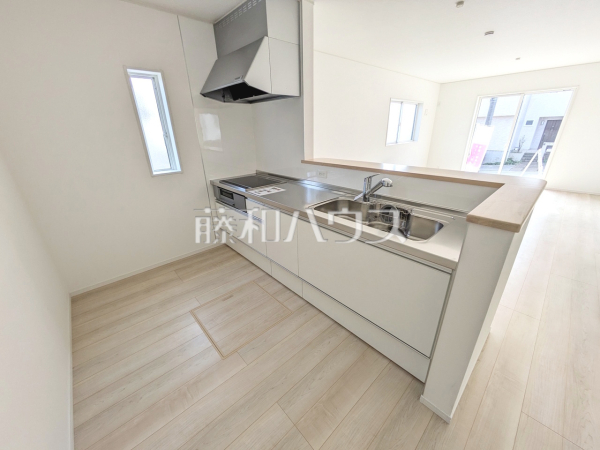 2号棟　キッチン　【福岡市西区野方５丁目】