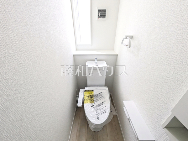 2号棟　トイレ　【福岡市西区野方５丁目】