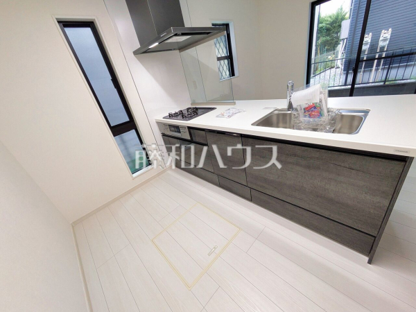 キッチン　【所沢市北中１丁目】