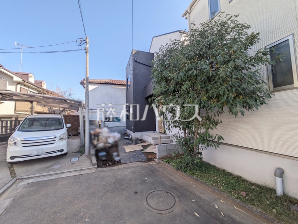 接道状況および現場風景　【所沢市北中１丁目】