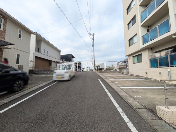 接道　【グレースメゾン小牧ヒルズ】