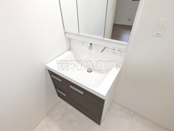 B号棟　洗面室　【昭島市美堀町２丁目】