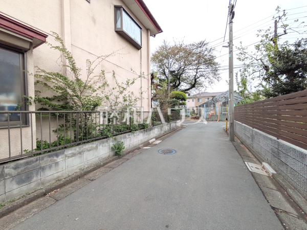 接道状況および現場風景　【練馬区平和台３丁目】