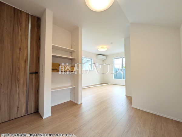 1号棟　リビング　【練馬区平和台３丁目】