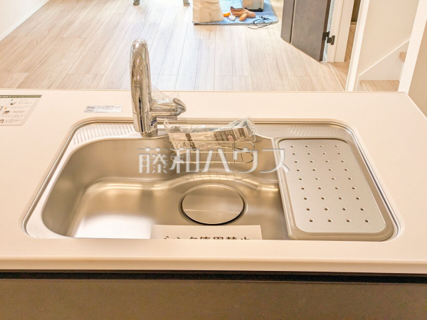 2号棟　キッチン　【練馬区平和台３丁目】