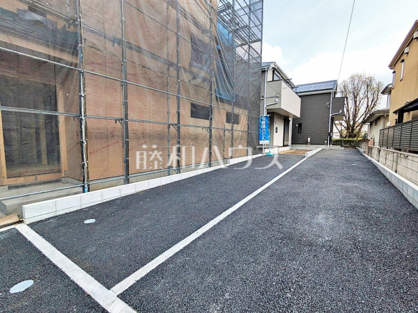 現場風景　【武蔵野市八幡町１丁目】 お住まい探しは、家の良し悪しだけでなく周辺環境も重要なポイントです。ぜひ一度お客様の目でご覧ください。 