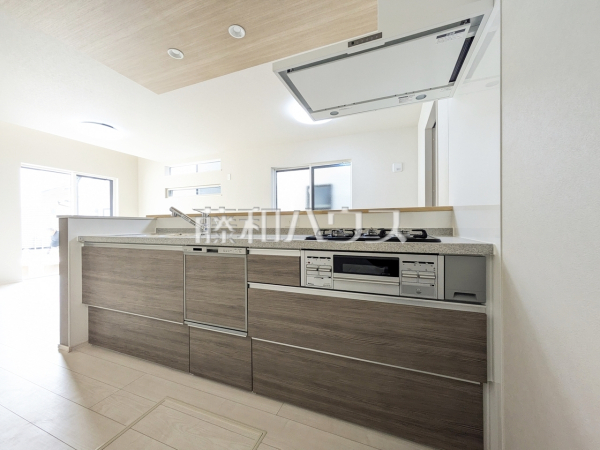 3号棟　キッチン　【福岡市西区小戸３丁目】