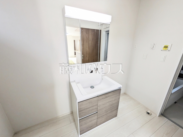 3号棟　洗面室　【福岡市西区小戸３丁目】