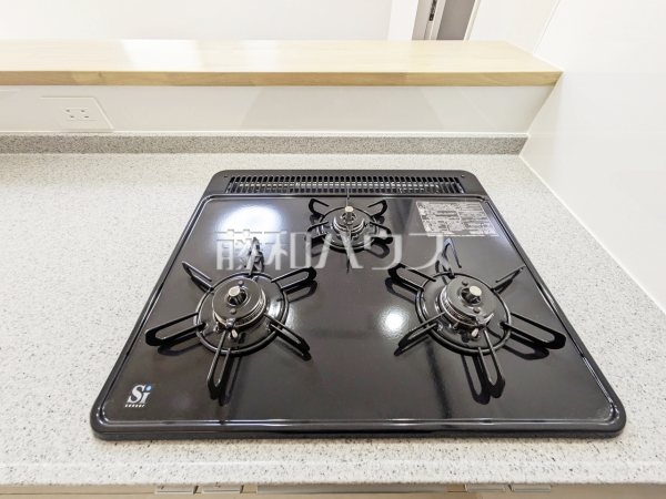 3号棟　キッチンコンロ　【福岡市西区小戸３丁目】