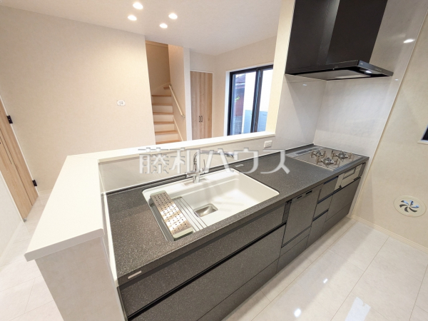 2号棟　キッチン　【杉並区浜田山１丁目】