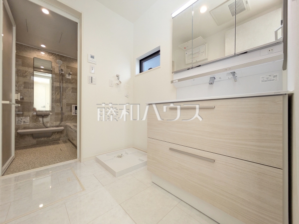 4号棟　洗面室　【杉並区浜田山１丁目】