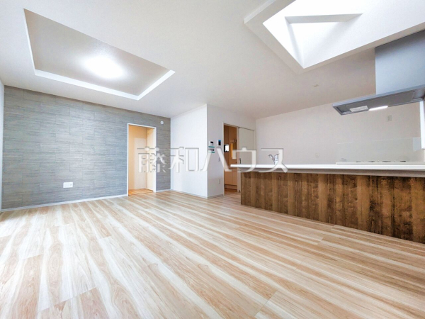 1号棟　リビング　【八王子市鹿島】