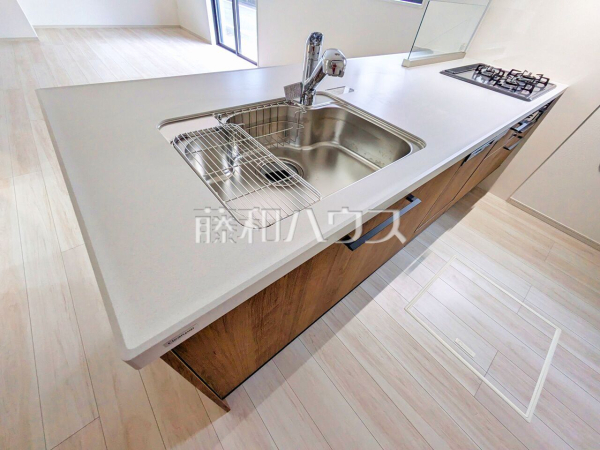 2号棟　キッチン　【八王子市鹿島】