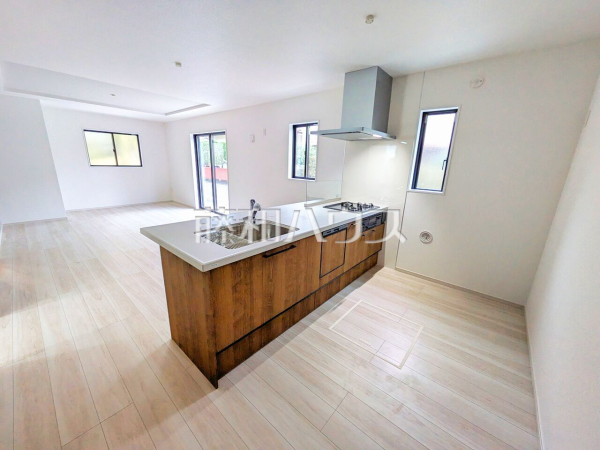 2号棟　キッチン　【八王子市鹿島】